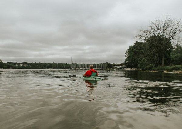 Comment organiser une expédition de kayak dans les fjords de Norvège : itinéraires et équipements ?